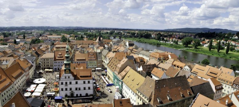 Markt Pirna und Elbe