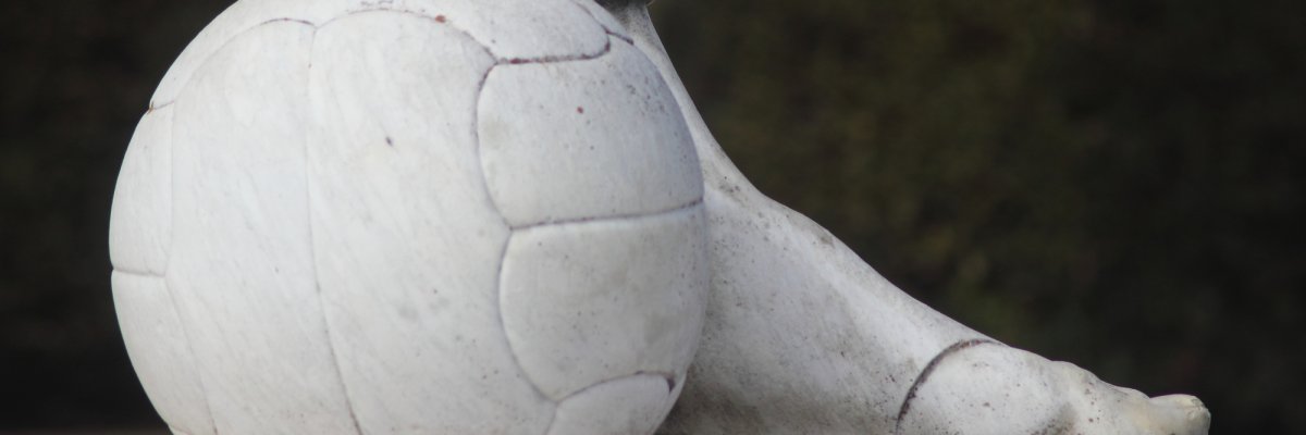 Olympic sport statue - soccer Olympic sport statue - soccer