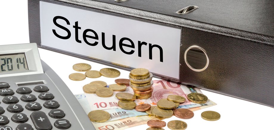 Steuern Binder Calculator and Currency