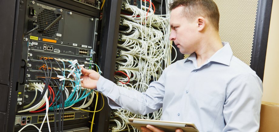 network engineer admin at data center